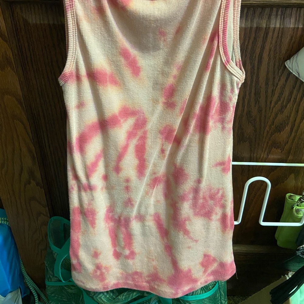 Tank top - Picture 2 of 2